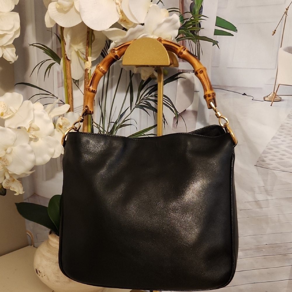 Gucci Diana with Bamboo Handle..Stunning! Comes With Long Strap Also! Free COA! - Picture 2 of 16